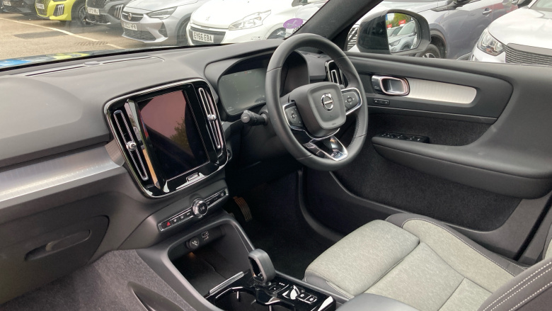 Volvo Xc40 1.5 T4 Recharge PHEV Plus Dark 5dr Auto Estate